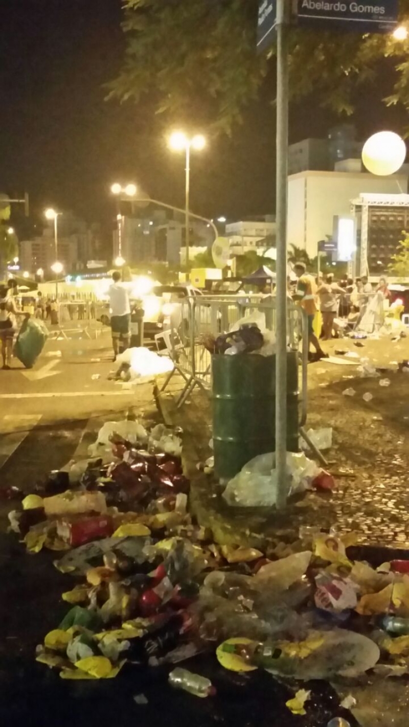 Comcap coleta 73 toneladas de resíduos no Carnaval do Centro