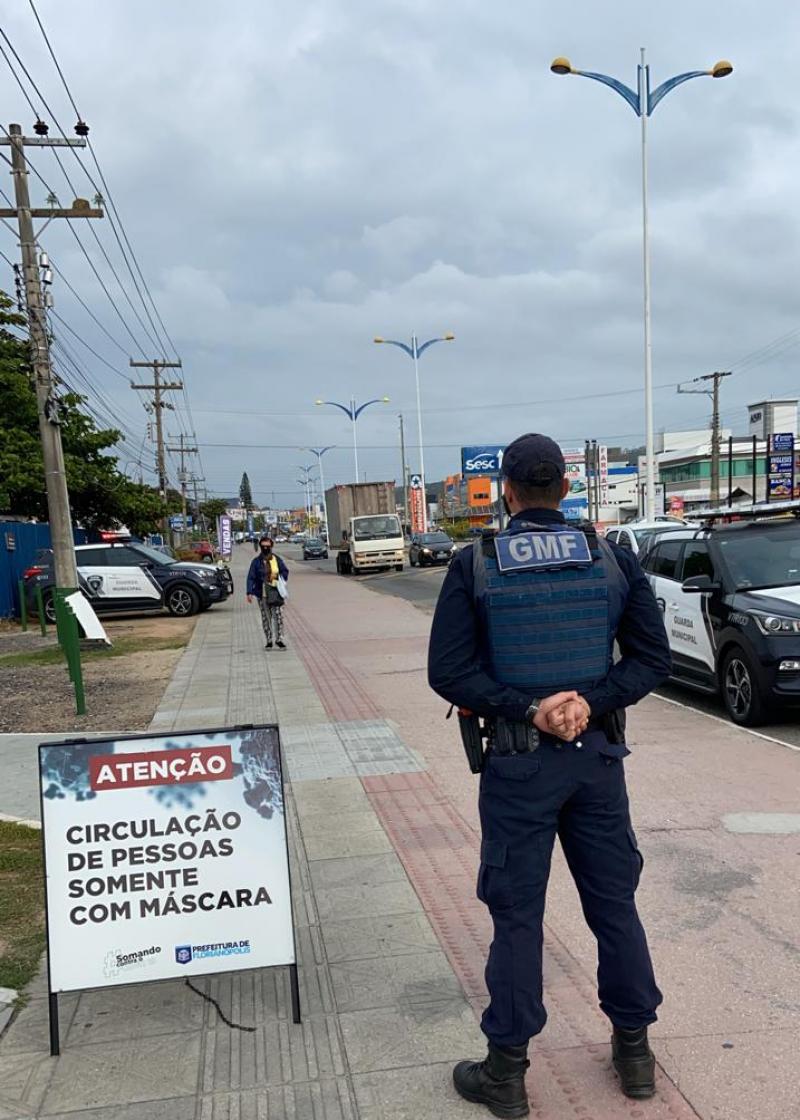 Máscara de proteção facial passa a ser obrigatória no bairro Ingleses