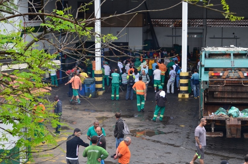 Segundo dia sem coleta de resíduos na Capital