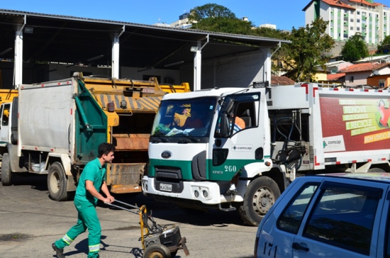Retomados serviços de coleta e limpeza urbana