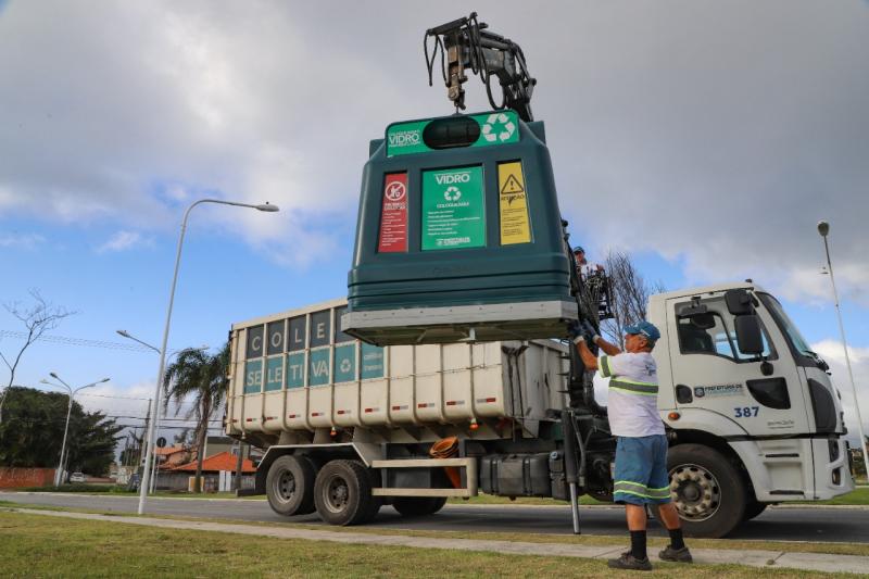 Capital que mais recicla no país amplia seletiva em 30% em agosto