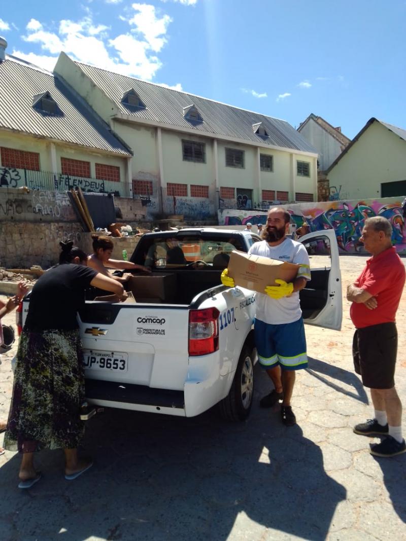 PMF doa 142 cestas para catadores de recicláveis parceiros da Comcap