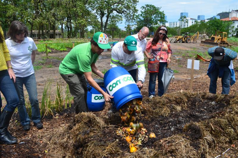 Prefeitura lança coleta seletiva de orgânicos por pontos