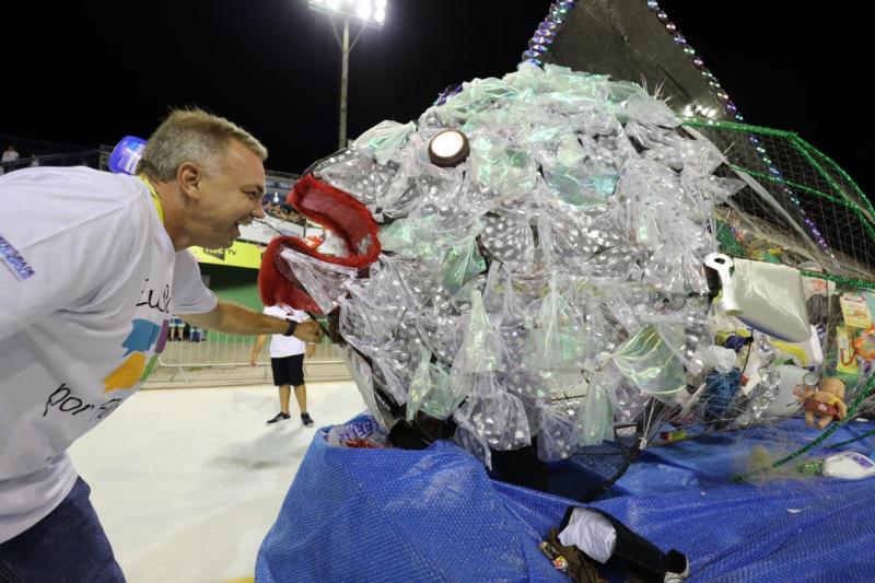PMF/Comcap alertam para poluição do plástico no Carnaval