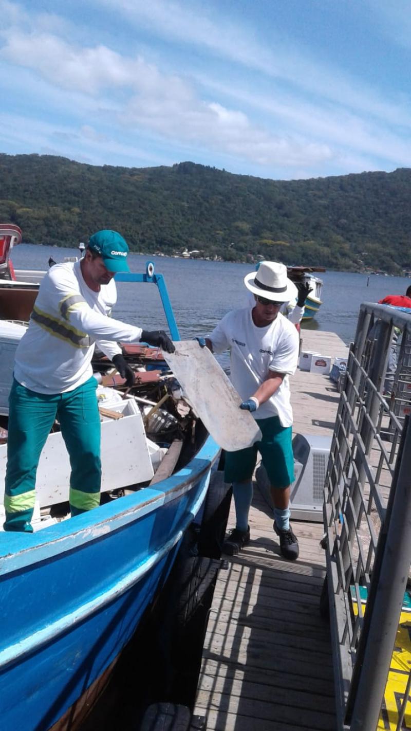 Comcap remove mais de 10 toneladas de volumosos na Costa da Lagoa