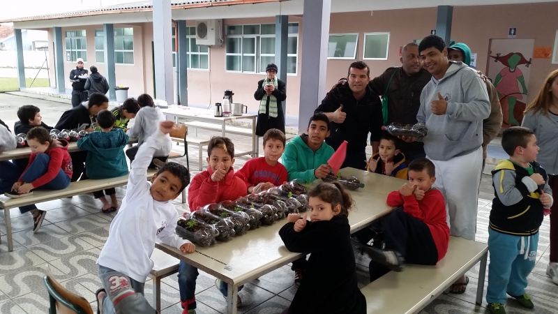 Família de judocas e de boas práticas em limpeza