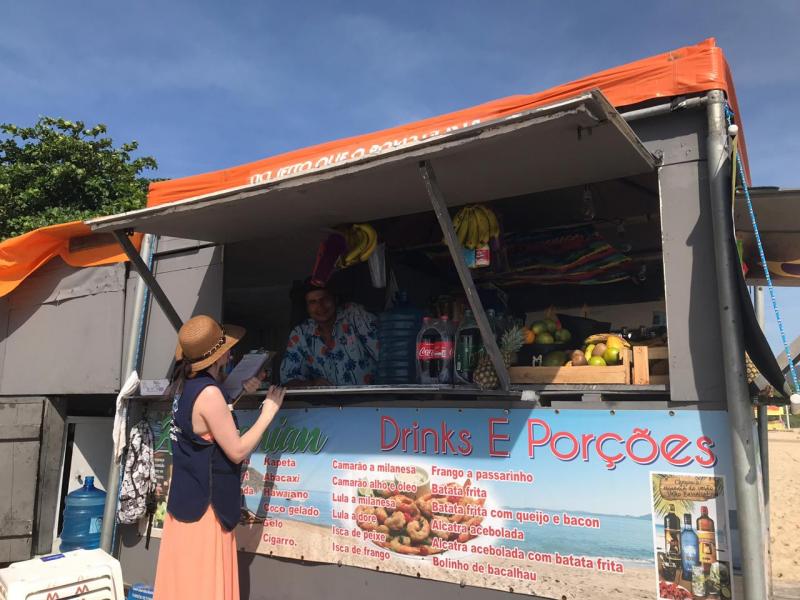 Vigilância Sanitária fiscaliza comércio de alimentos nas praias