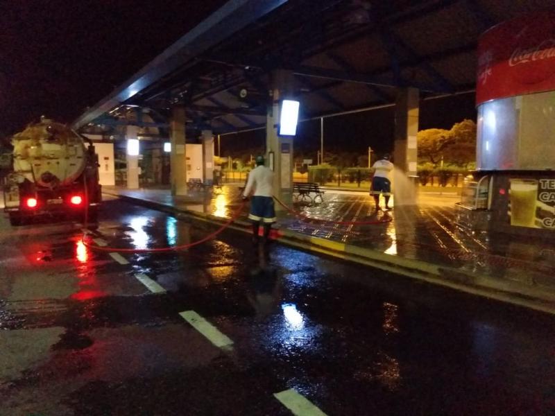 PMF sanitiza entorno de todos os centros de saúde uma vez por semana