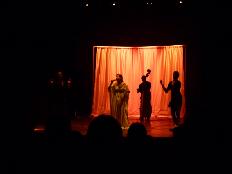 Espetáculo de teatro emociona equipes da Divisão Centro