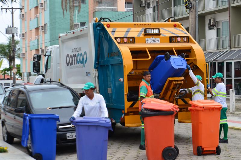Depois do Natal, começa coleta diária nos balneários