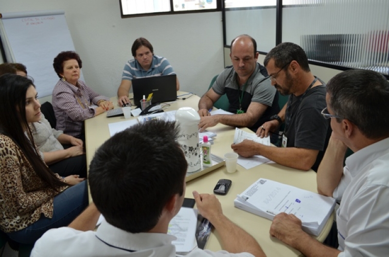 Comcap investe R$ 3,3 mi na compra de coletores