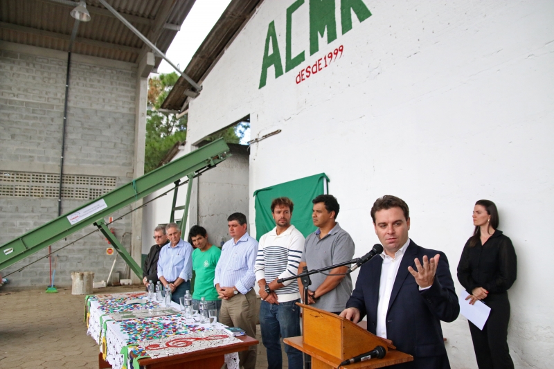 Nova central melhora renda e humaniza trabalho