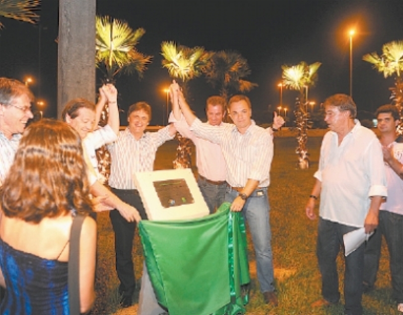 Inaugurada a nova arborização da Beira- Mar Norte