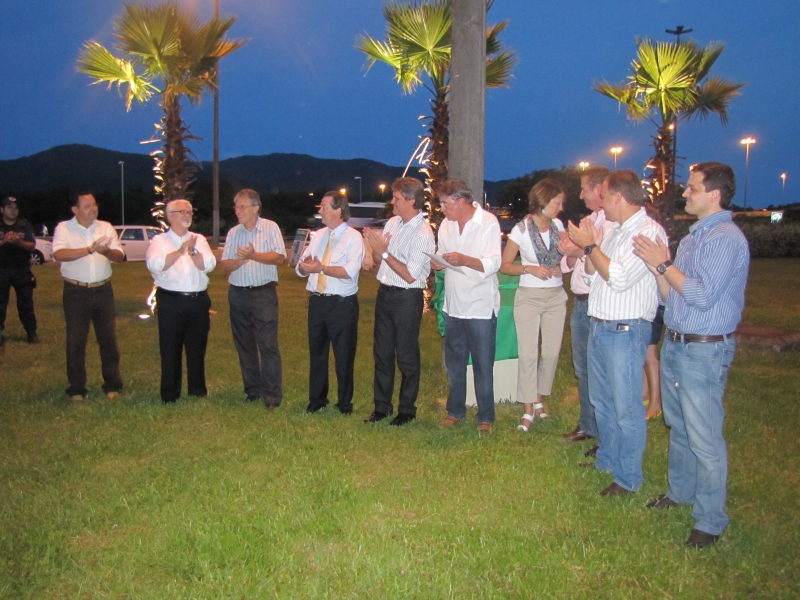 Inauguração da arborização da Beira Mar é elogiada por moradores  