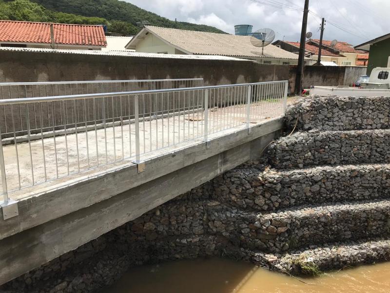 Prefeitura finaliza obras de pontes e galerias pluviais prejudicadas pelas fortes chuvas de janeiro de 2018