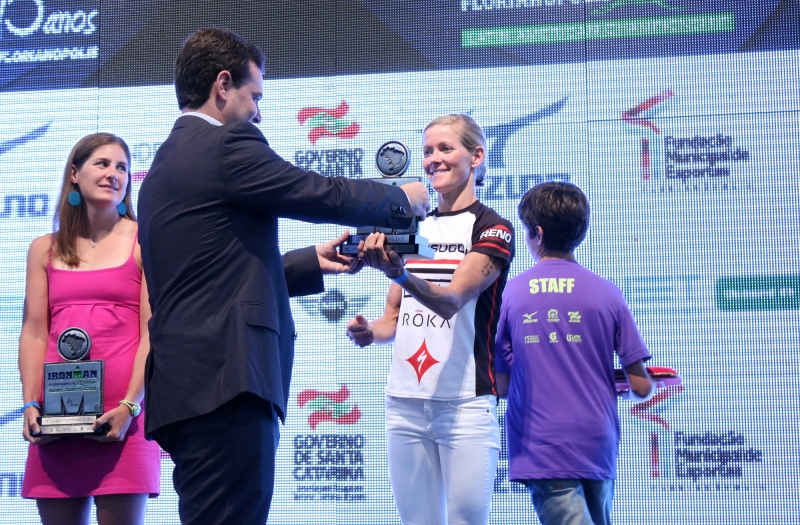 Atletas de Elite do Ironman recebem premiação
