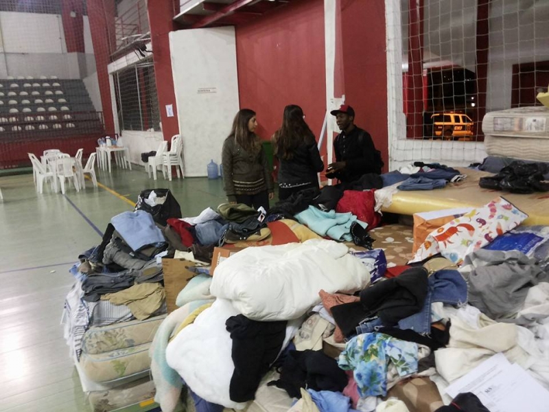 Voluntariado: residentes atendem refugiados