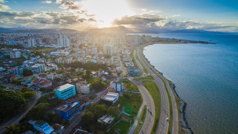 1ª Maratona Internacional da Cidade de Florianópolis altera trânsito neste domingo (03)