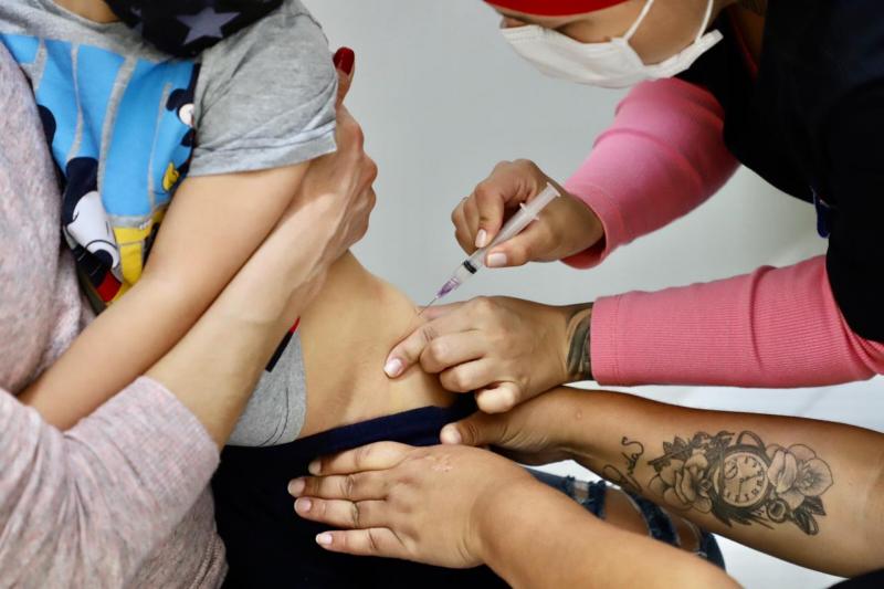 Mais de 4 mil doses de vacina contra gripe são aplicadas no dia D 