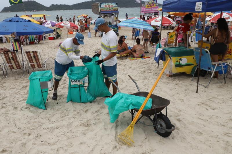 Prefeitura de Florianópolis contrata garis e motorista para temporada
