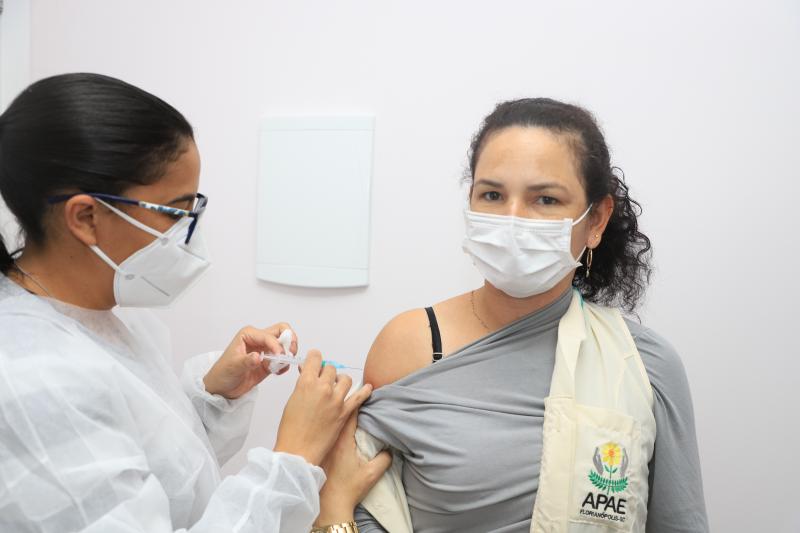 Florianópolis faz ação focada em segundas doses nesta quinta (02)