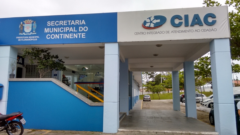 Continente vai prestar contas de serviços