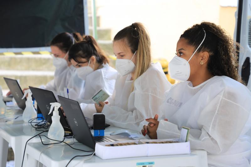 Floripa segue com a vacinação nesta terça-feira, dia 1º de novembro