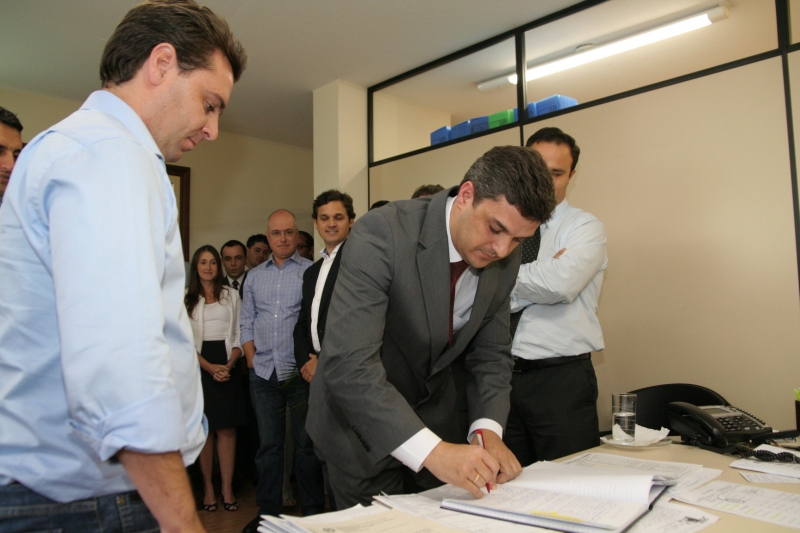 Prefeito Cesar inicia posse de colegiado  