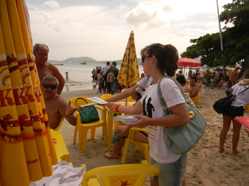 Campanha Infância e Adolescência Protegidas inicia em praias e shoppings da Capital