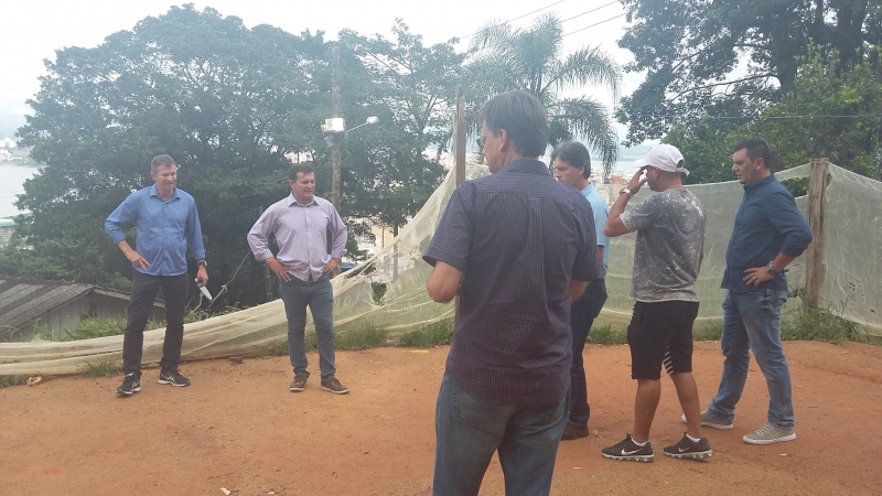 Mariquinha ganhará quadra de futebol