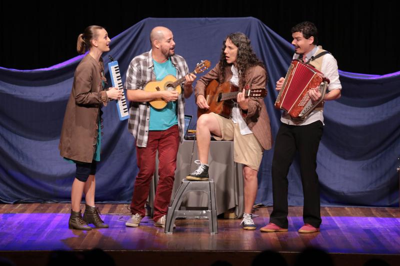Teatro da Ubro recebe espetáculo 