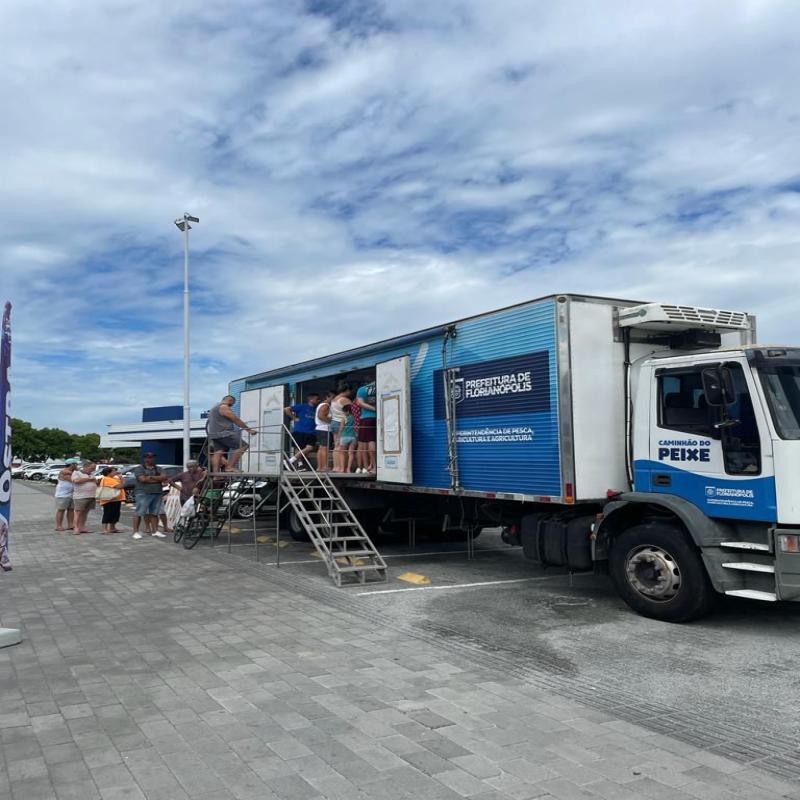 Prefeitura de Florianópolis divulga programação do Caminhão do Peixe