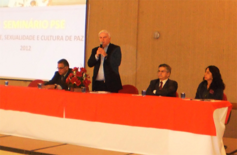 Secretário da Saúde abre o IV Seminário do Programa Saúde na Escola
