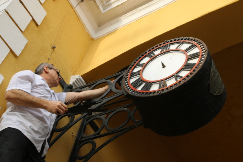 Relíquia, relógio do Mercado é restaurado