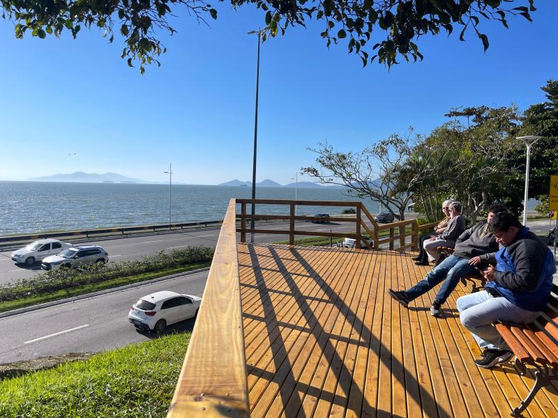 Mirante público da Beira-Mar Norte recebe série de melhorias