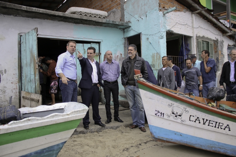 Pescadores do João Paulo veem projeto de trapiche