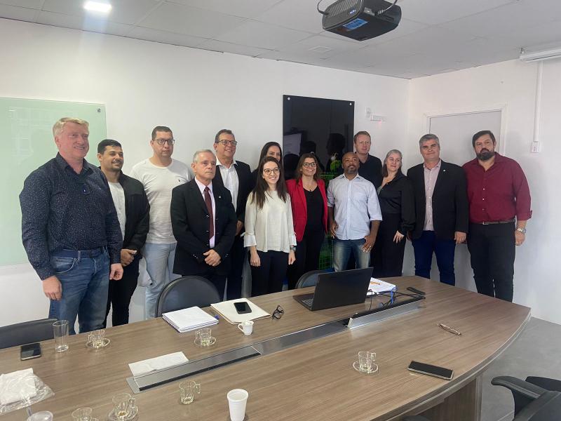 Fazenda de Florianópolis reúne-se com organizações contábeis para esclarecer mudanças no Sistema Tributário Municipal
