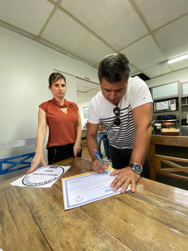 Entrega do Selo de Inspeção Municipal 040
