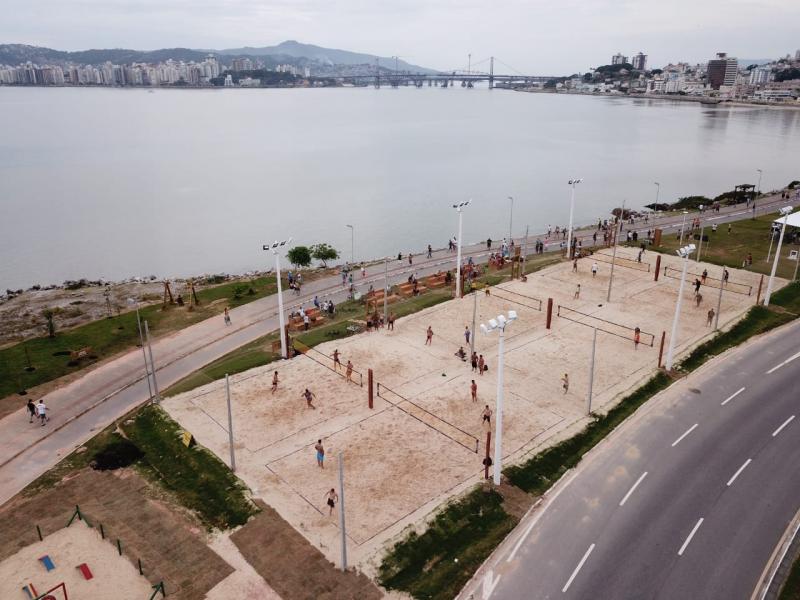 Prefeitura de Florianópolis entrega no SUPER DEZEMBRO Arena de Esportes da Beira Mar Continental
