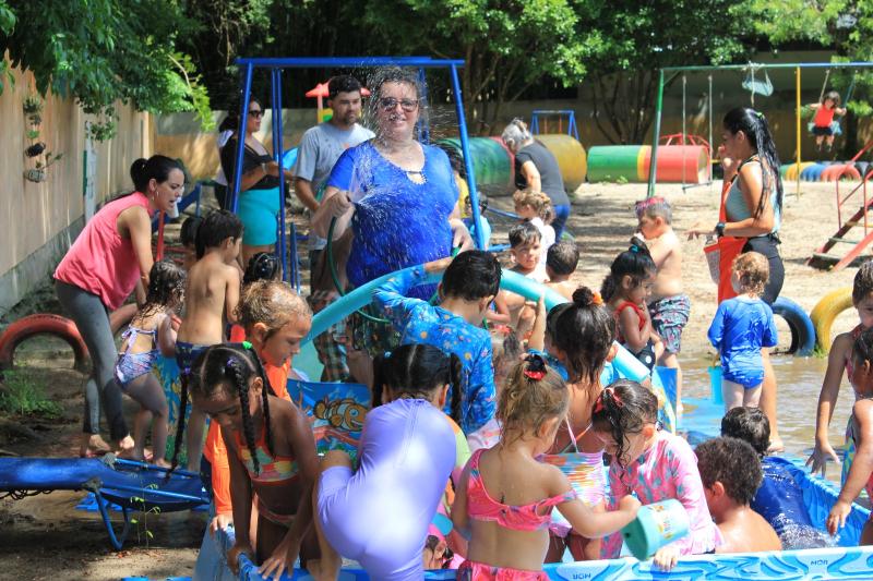 Florianópolis contrata professores para atuarem no Educar no Verão 2025