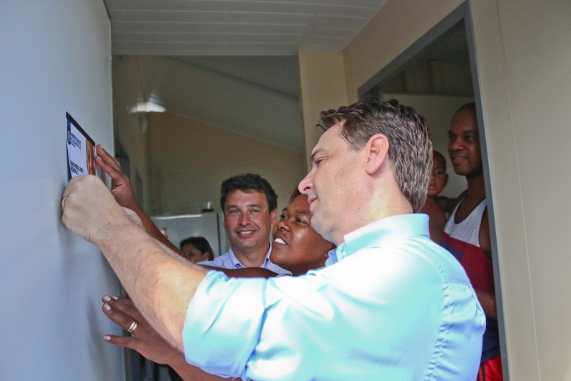 Primeiras casas modulares de 2015 são entregues