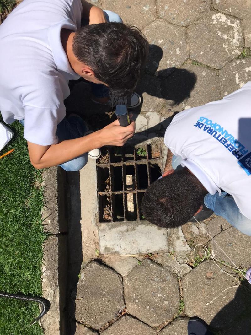 Prefeitura multa dois proprietários de imóveis por ligação de esgoto irregular no Córrego Grande 