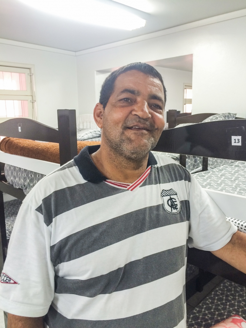 Albergue Municipal muda vida de homem que veio da Bahia