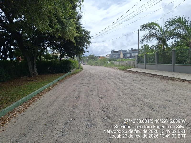 Travessa da Liberdade, no Campeche, estará toda pavimentada em seis meses