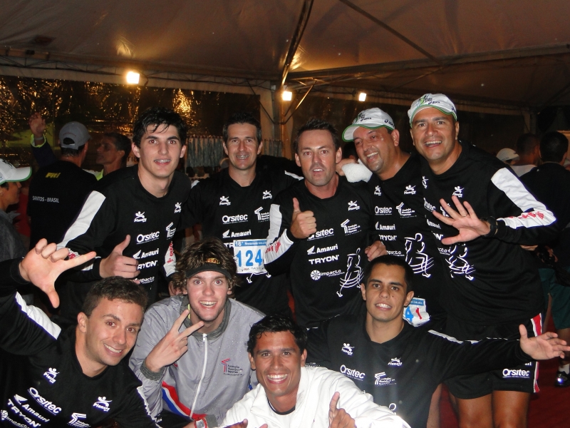 A 16º edição do Revezamento Volta à Ilha ASICS foi um sucesso.