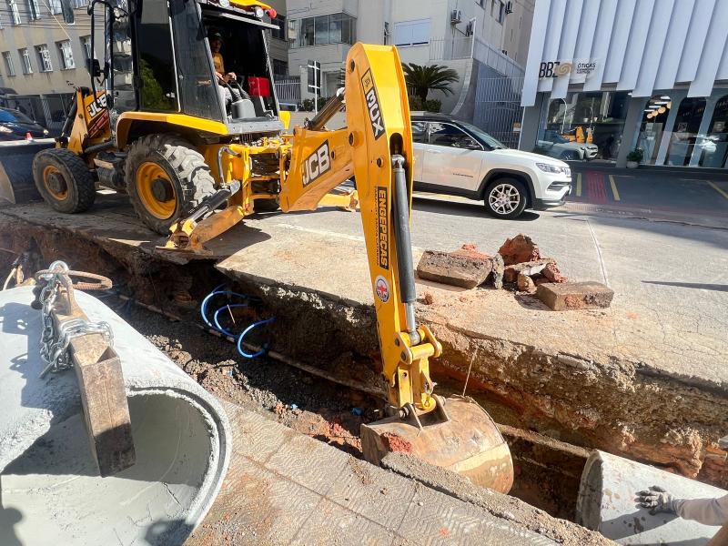 Prefeitura revitaliza a Rua Arno Hoeschl, no Centro