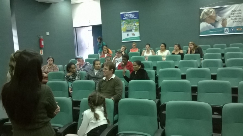 Assistência Social divulga serviços na Ponta do Leal