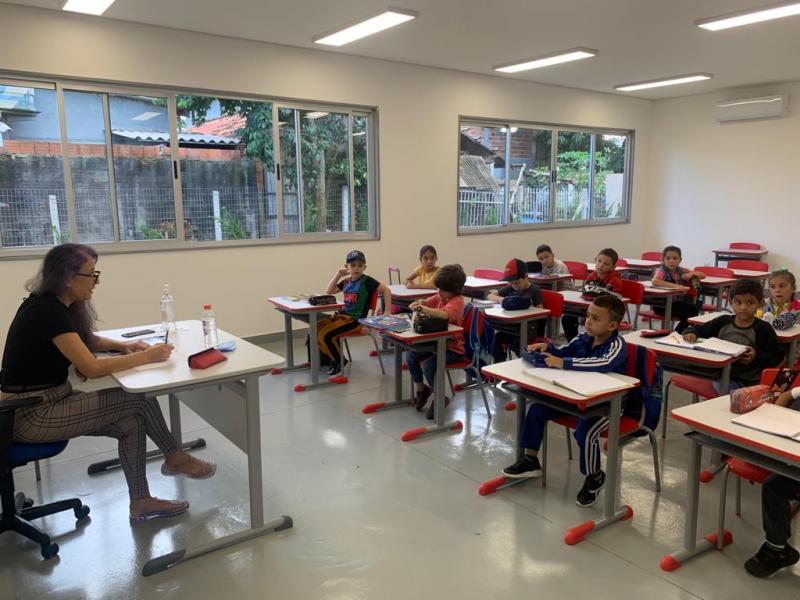 Abertas inscrições para processo seletivo emergencial na área da educação da Capital