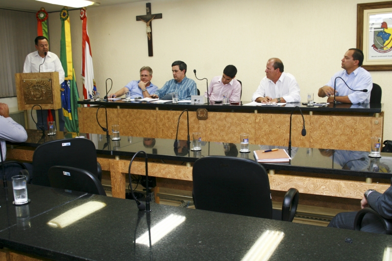 Secretário de Segurança reforça reestruturação da Guarda Municipal na Câmara de Vereadores
