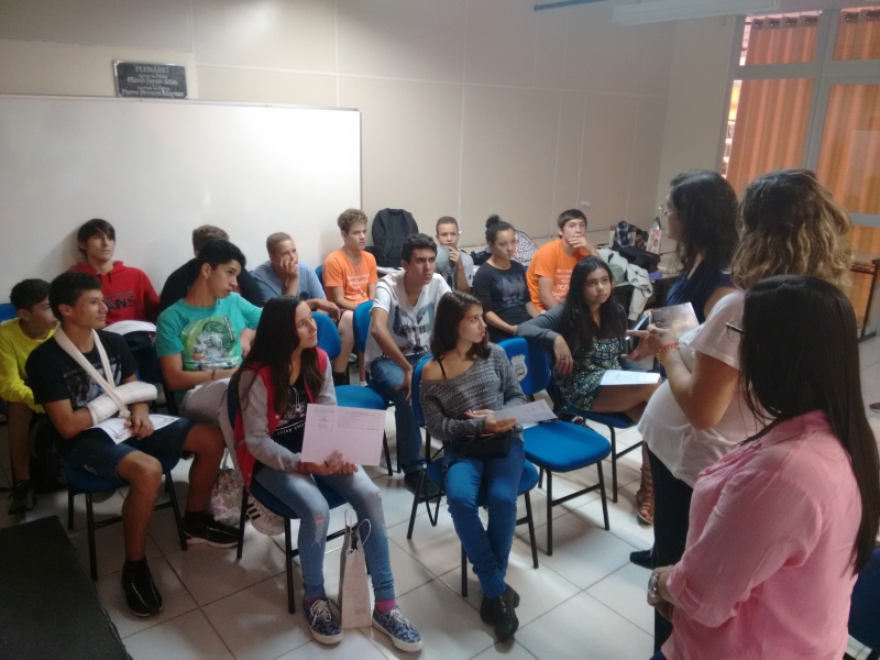 Assistência Social concede certificados a jovens